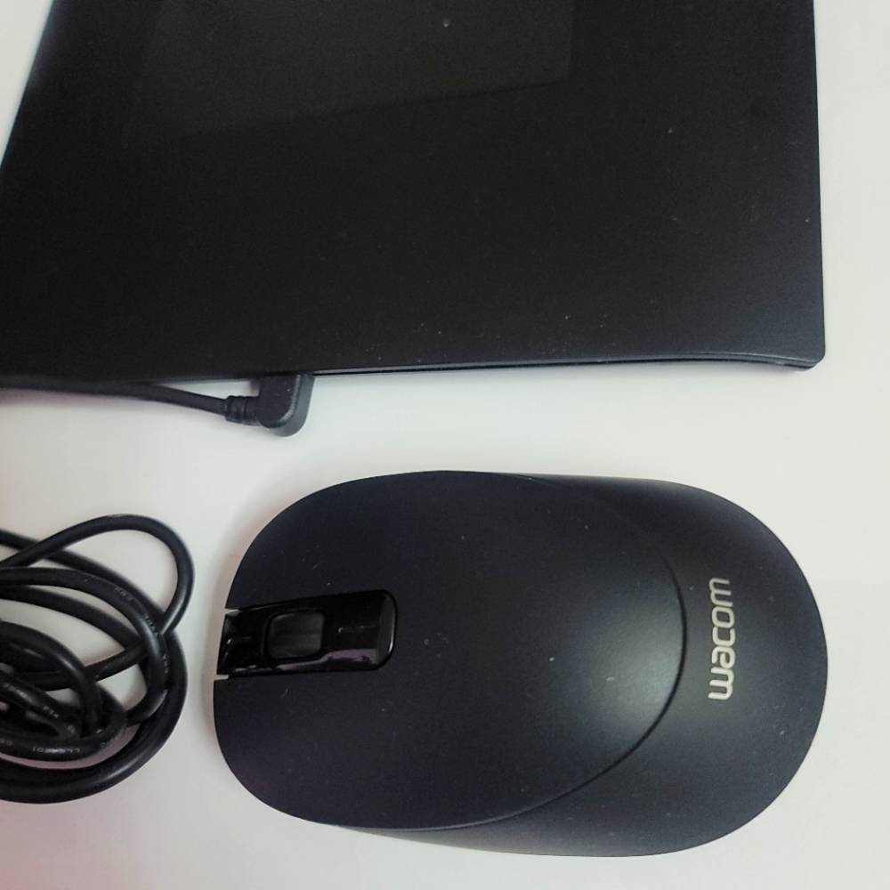 Wacom Intuos 4 Pro Small - Picture 4 of 4